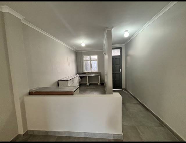 3 BEDROOM FLAT TO LET IN SEA VIEW